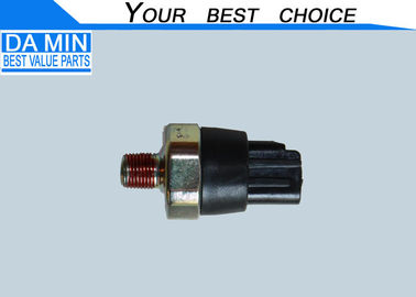 4JH1 Isuzu Oil Pressure Switch, Isuzu Nkr Parts 8971762300 Ukuran Kecil