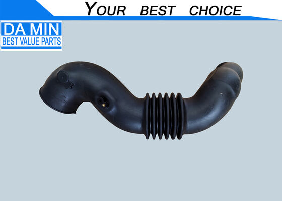 4HK1 Selang Inlet Udara 8980708570 Bagian Fleksibel Bergelombang Pusat Dari Filter Udara ke Turbocharger Air Entry Isuzu NPR NQR Truck
