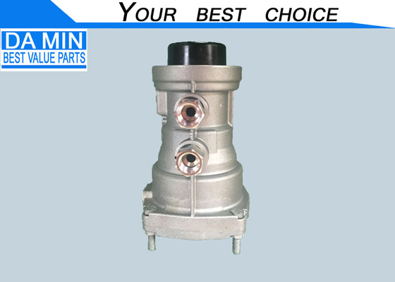 GXZ EXZ Trailer Control Valve 1482400451 Untuk Isuzu Heavy Truck Air Relay Valve Multiple Connector AIr Brake