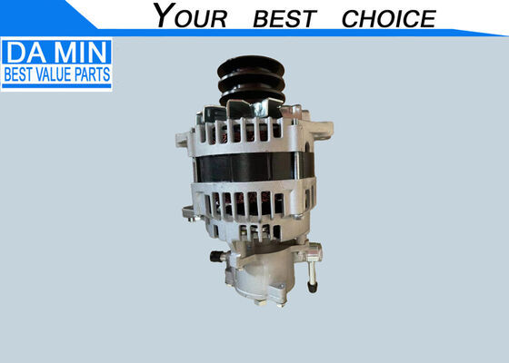 24V 80A Generator 8973515741 Mesin 4HF1 4HG1 4HJ1 Dengan Pompa Vakum 2 Pin Plug Bagian bodi aluminium