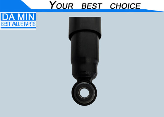 NHR NKR Truck Baju Belakang Shock Absorber 8941674600 Ban Tunggal Belakang Isuzu 1986 Truck Model 4BC2 4BE1 4JB1 Mesin Kendaraan Sasis